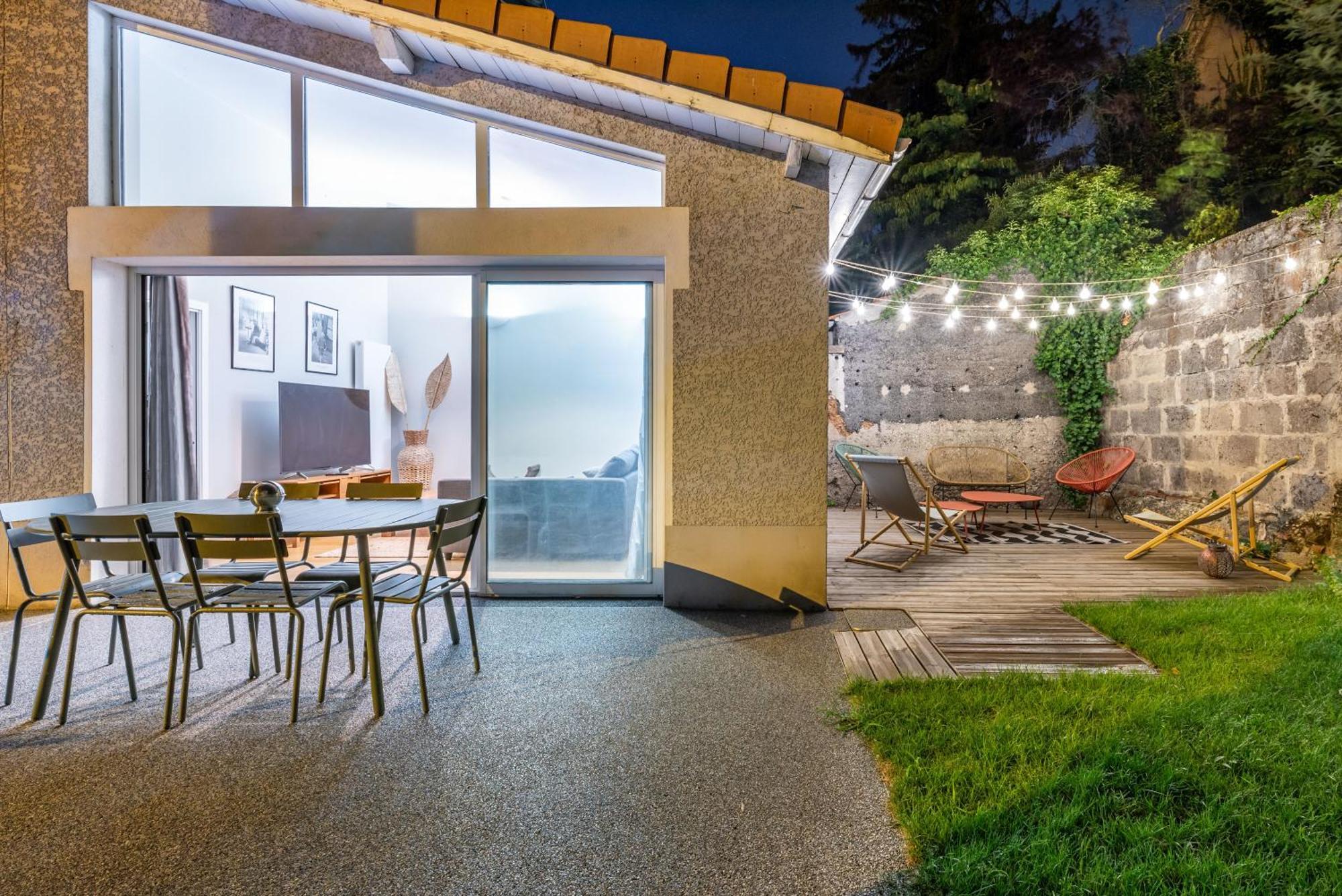 La Villa Sassolini Avec Jacuzzi Lyon Exterior photo